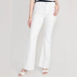 OLD NAVY High Rise WOW Flare Calla Lilly White Stretch Jeans Size 12